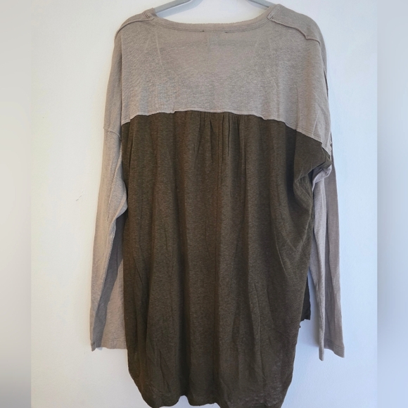 Umgee Two-Tone Long Sleeve Top Quarter‎ Button Up - Picture 4 of 4